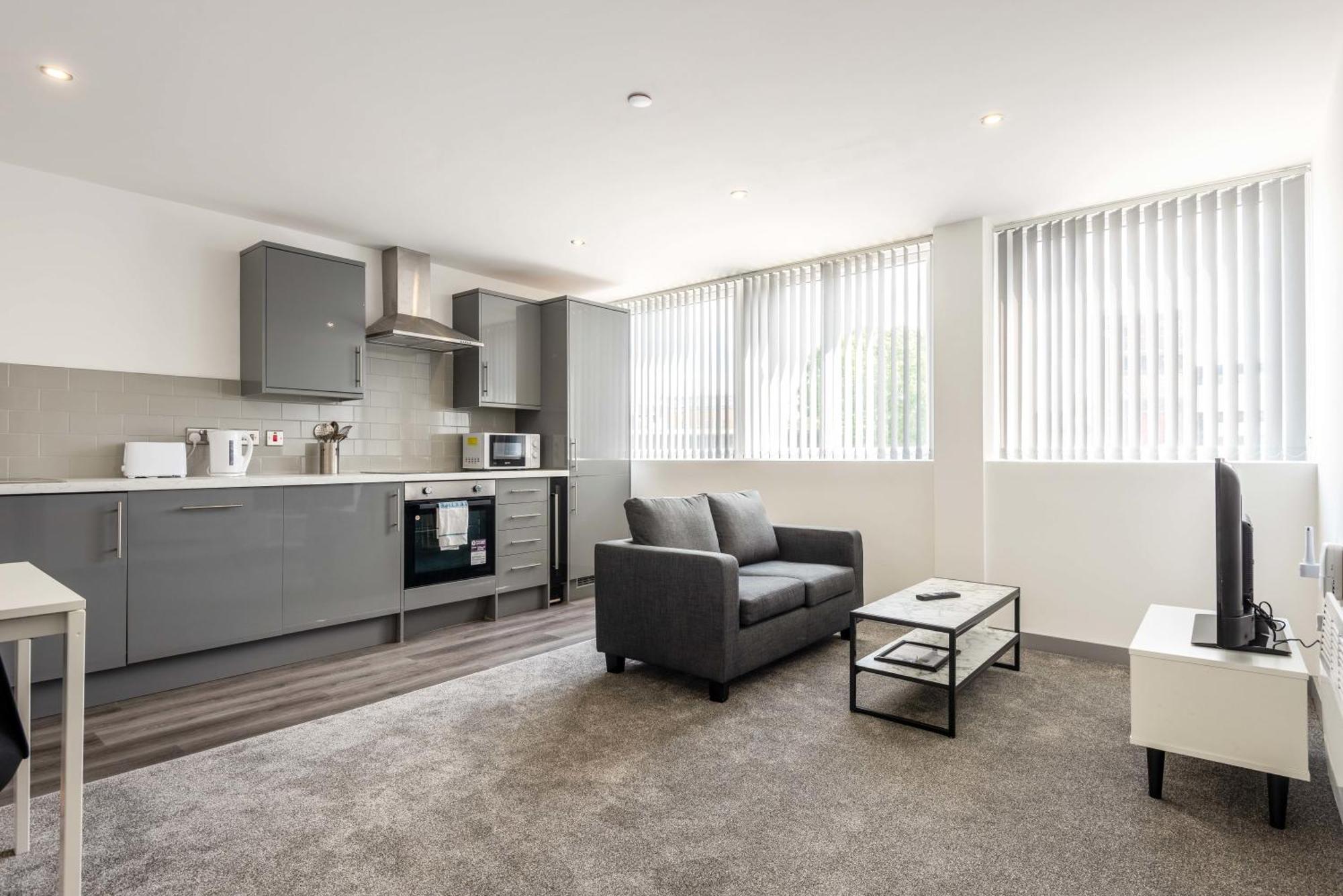 Modern 1 Bedroom Apartment Yeadon